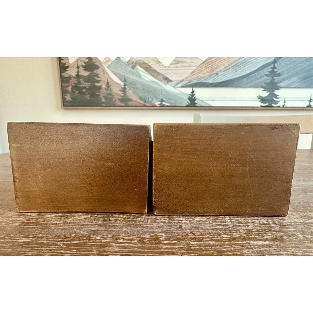 Vintage Set of 2 Ornate Resin Curtain Rod Holders Brushed In Natural Oak RARE